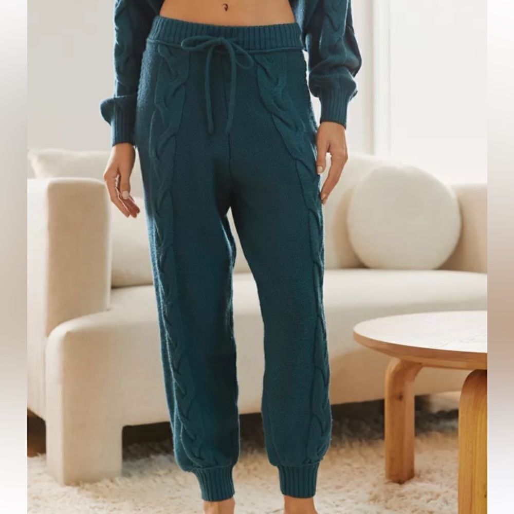 Urban Outfitters Out From Under Lina Sweater Jogger Pants in Size Medium